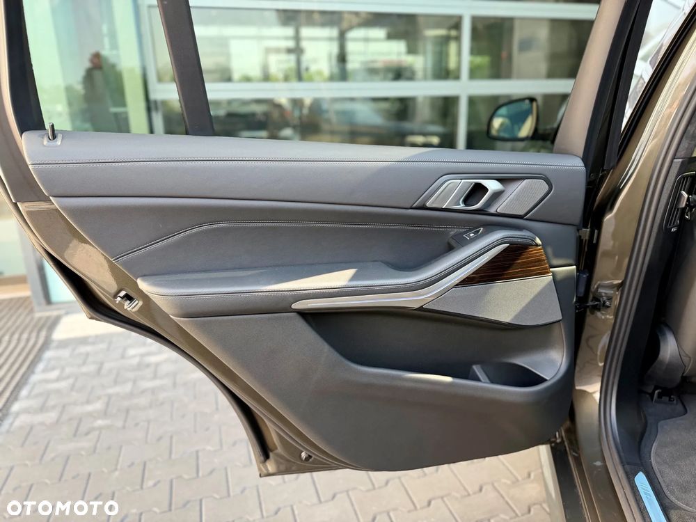 BMW X7 xDrive40d mHEV M Sport sport - 14