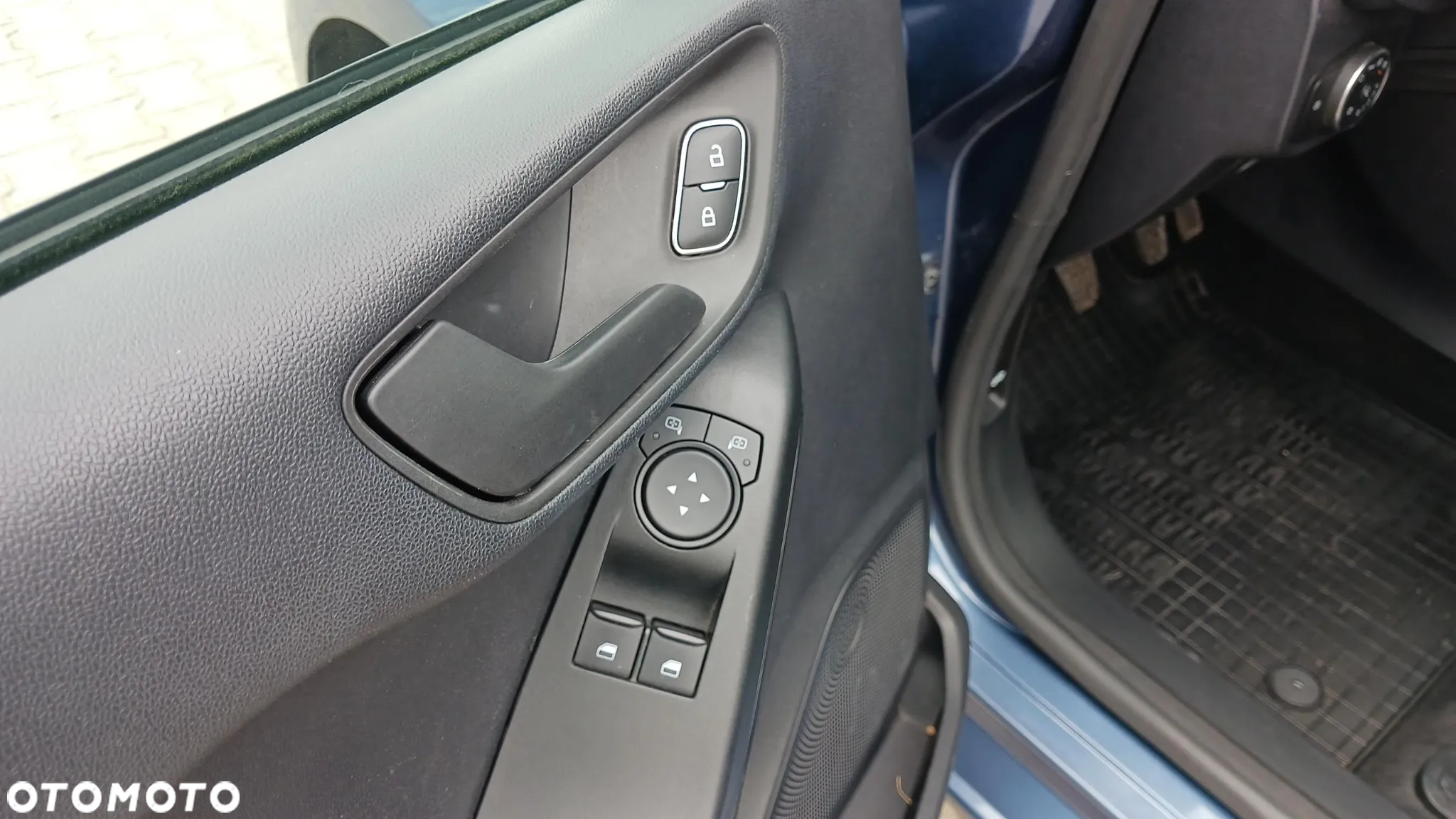 Ford Fiesta 1.1 Trend ASS - 10