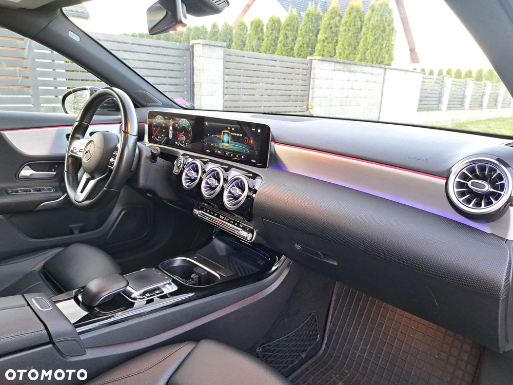 Mercedes-Benz Klasa A 250 4-Matic 7G-DCT - 19