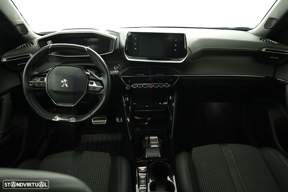 Peugeot e-2008 50 kWh GT - 8
