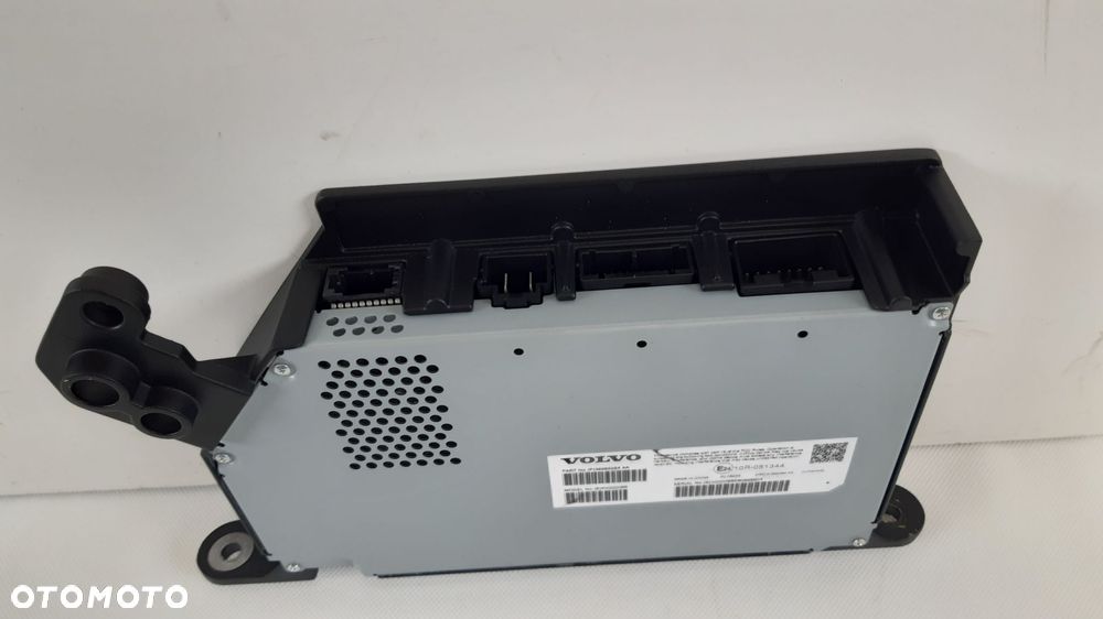 VOLVO V60 II WZMACNIACZ 32265284 - 2