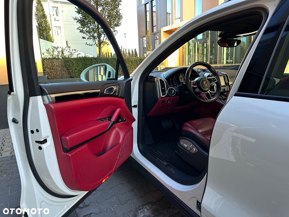 Porsche Cayenne S Diesel - 11