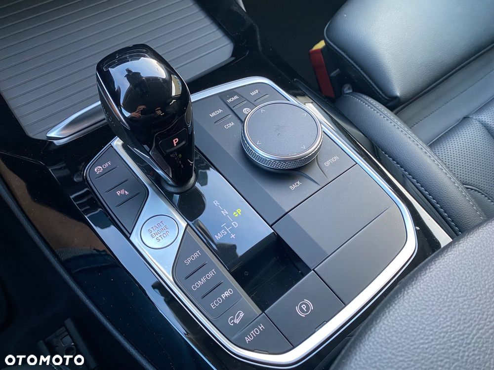 BMW X4 xDrive20i GPF Advantage sport - 25