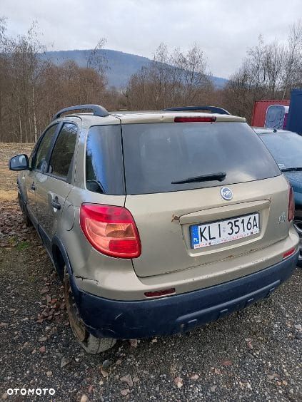 Fiat Sedici 1.9 Multijet 4x4 Dynamic - 3