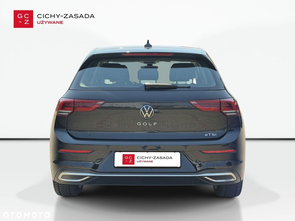 Volkswagen Golf - 5