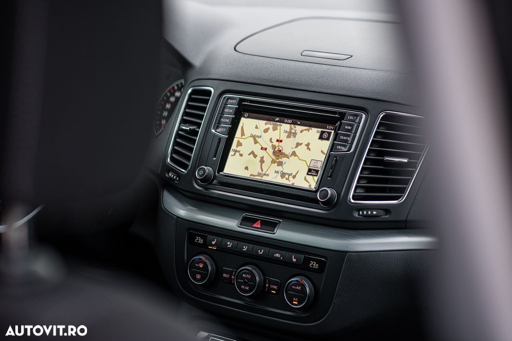 Volkswagen Sharan 2.0 TDI DSG (BlueMotion Technology) Comfortline - 13