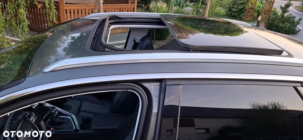 Peugeot 3008 2.0 HDi Premium - 19