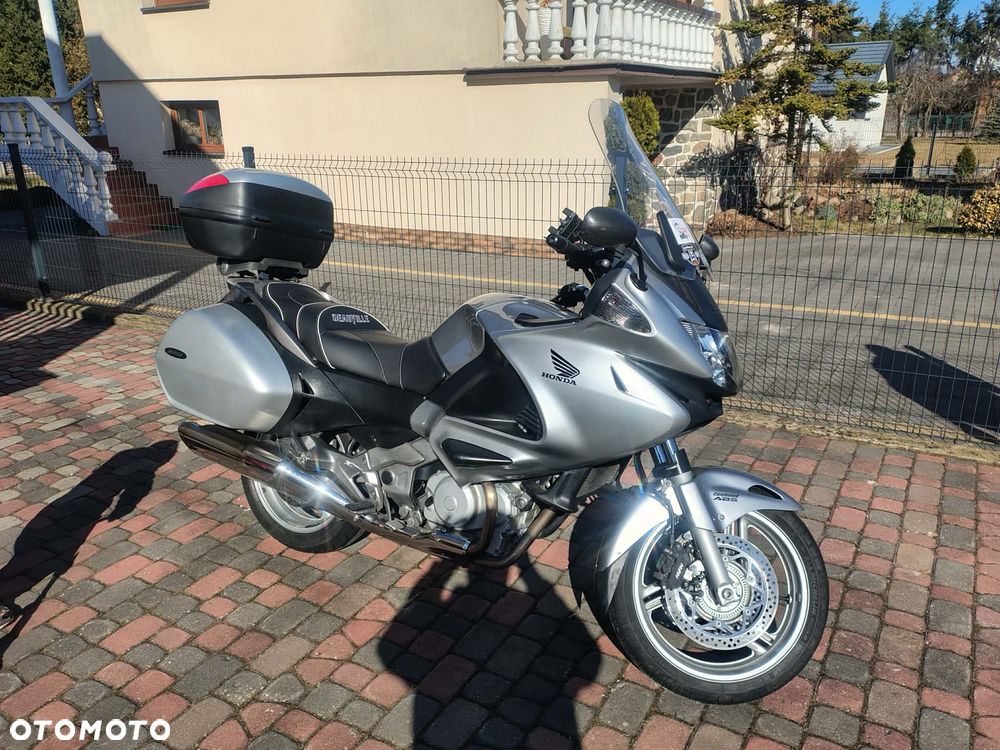 Honda NTV - 1