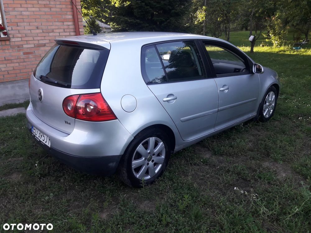 Volkswagen Golf V 1.9 TDI Q-Line - 3