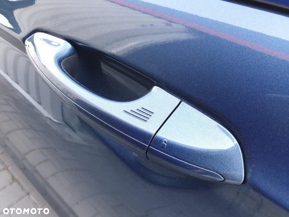 Ford Mondeo - 35