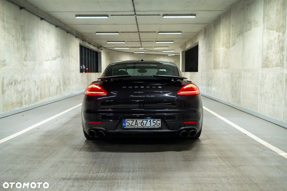 Porsche Panamera Turbo Executive - 9