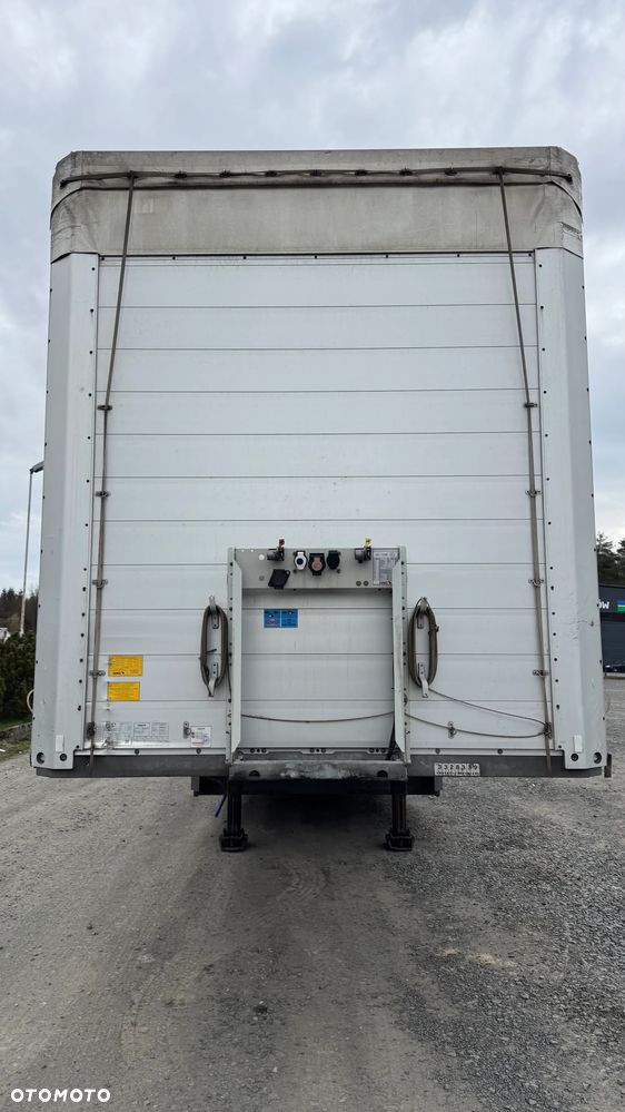 Schmitz Cargobull SCB S3T - 3