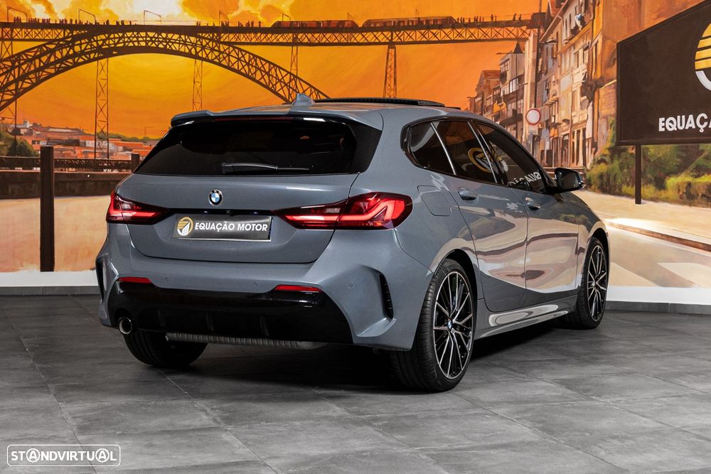 BMW 118 i Pack Desportivo M Auto - 4