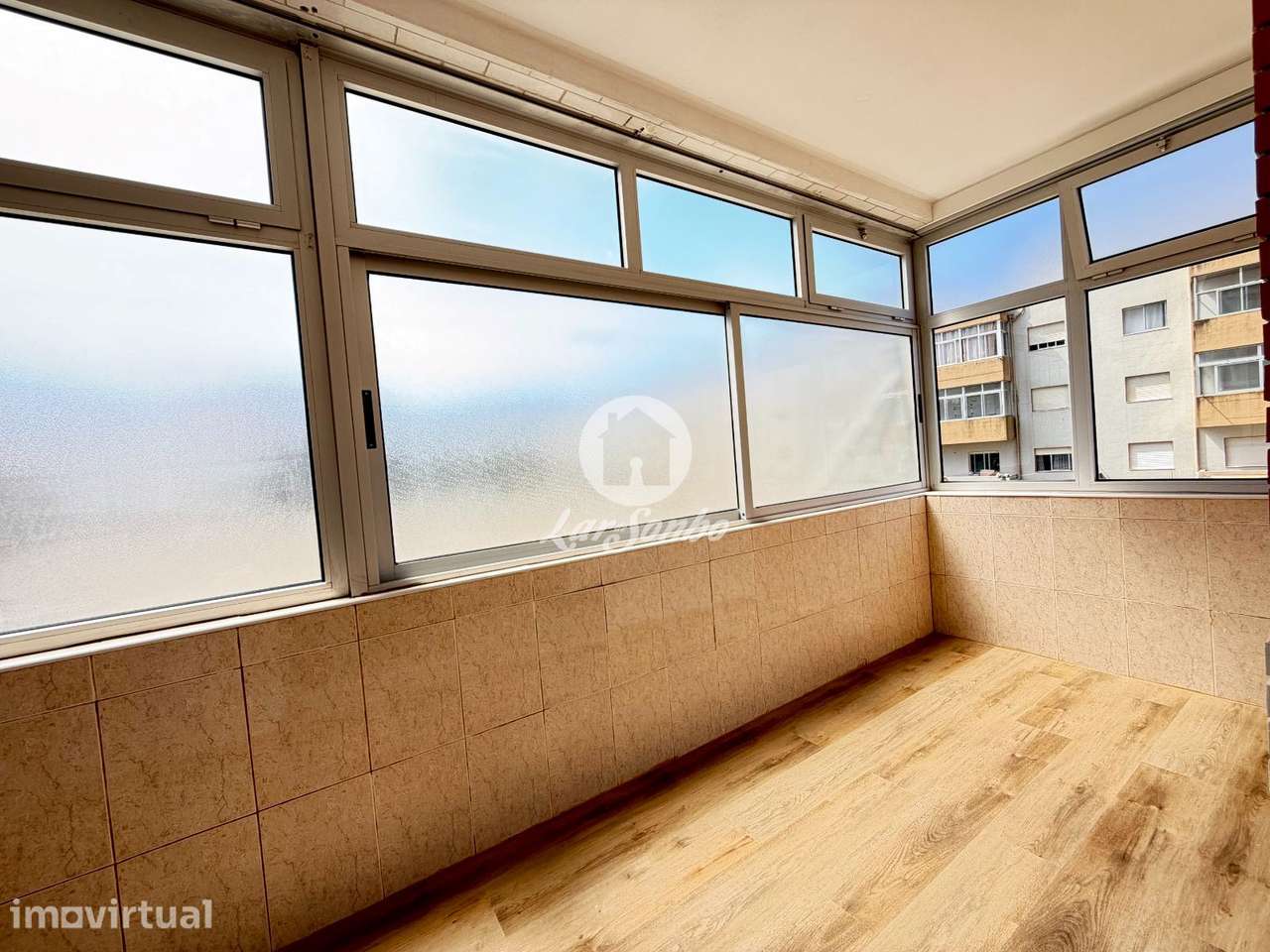 Apartamento Remodelado T4 com Garagem Fechada no Centro da Póvoa de... - Grande imagem: 4/29
