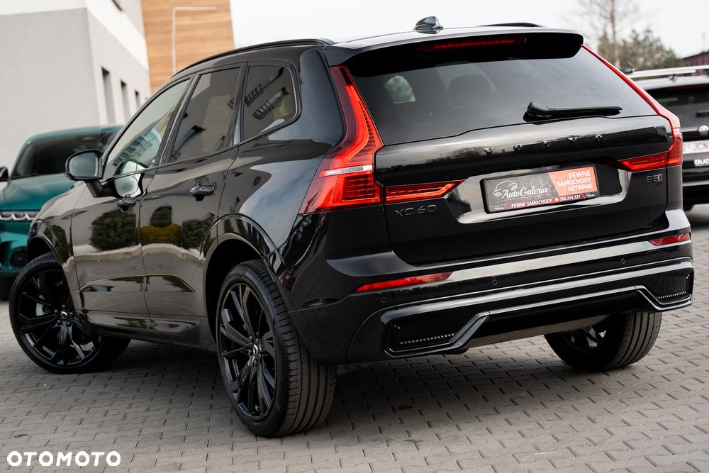 Volvo XC 60 B5 B AWD Ultimate Dark - 16