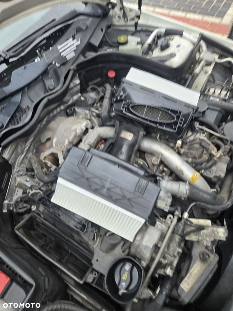 Mercedes-Benz Klasa E 350 CDI BlueEff - 16