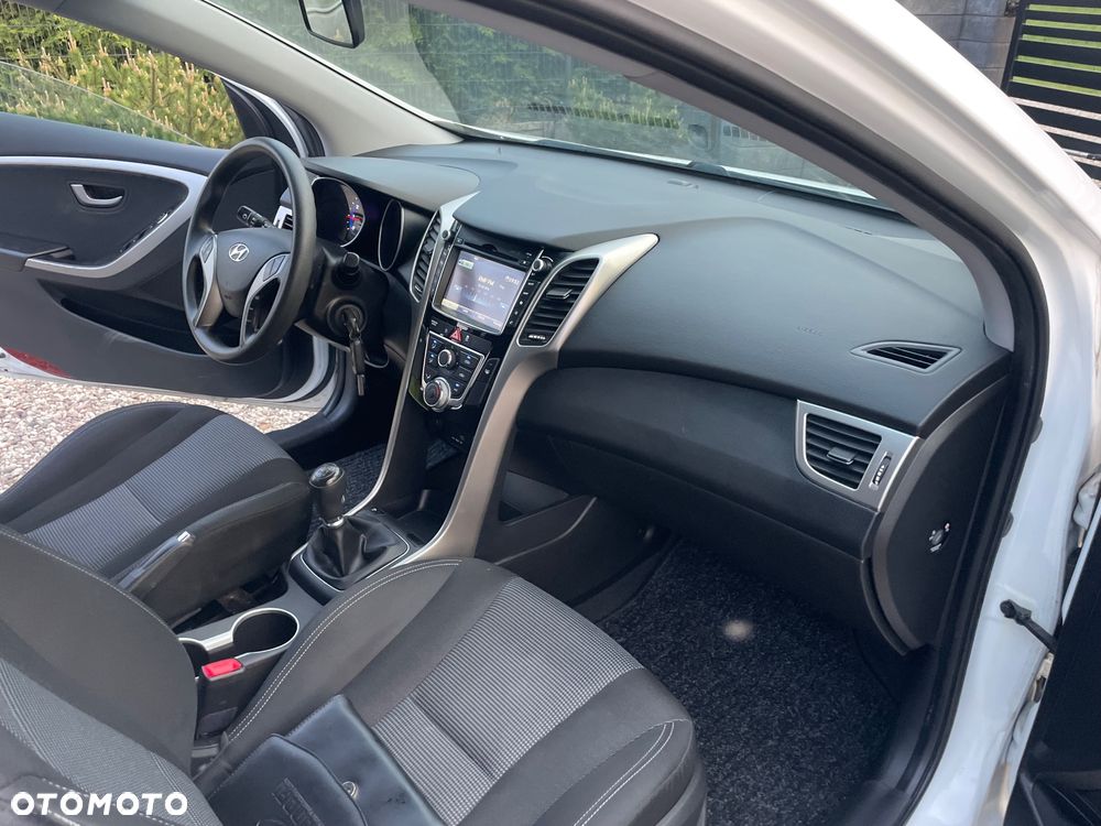 Hyundai i30 - 13