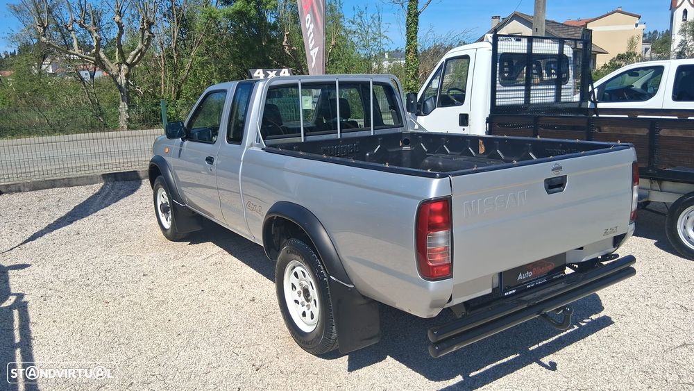 Nissan Navara 4x4 - 8