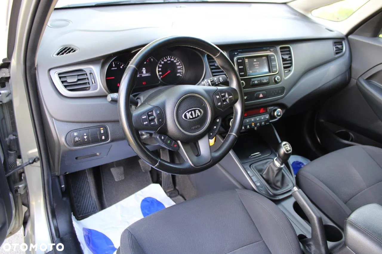 Kia Carens 1.7 CRDi XL 7os - 20