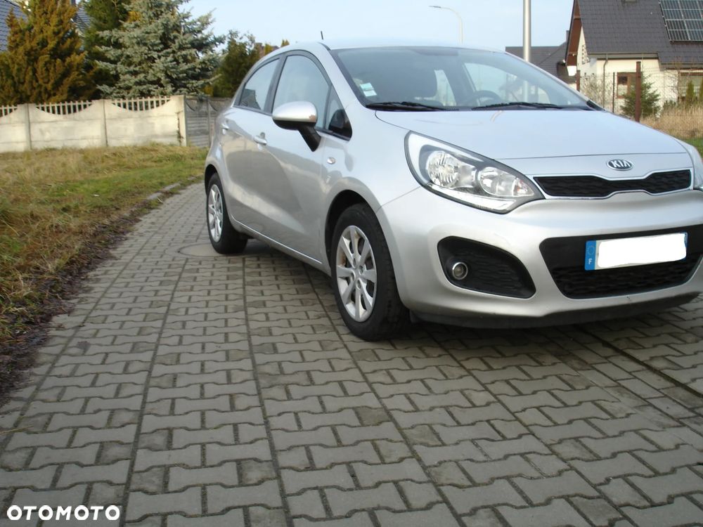 Kia Rio 1.1 CRDI Dream Team Edition - 3
