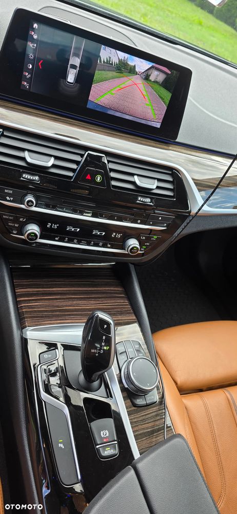 BMW Seria 5 530d xDrive - 18