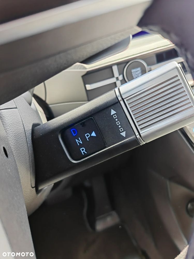 Hyundai Santa Fe ver-1-6-t--gdi-hev-platinum-4wd-7os - 22