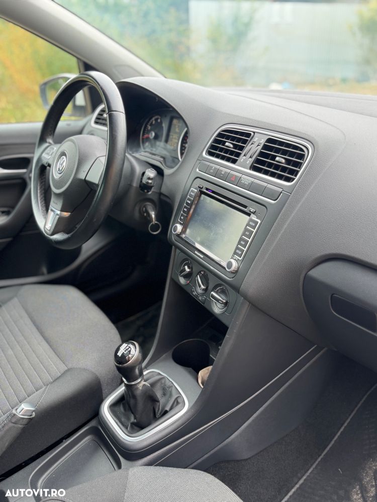 Volkswagen Polo - 7