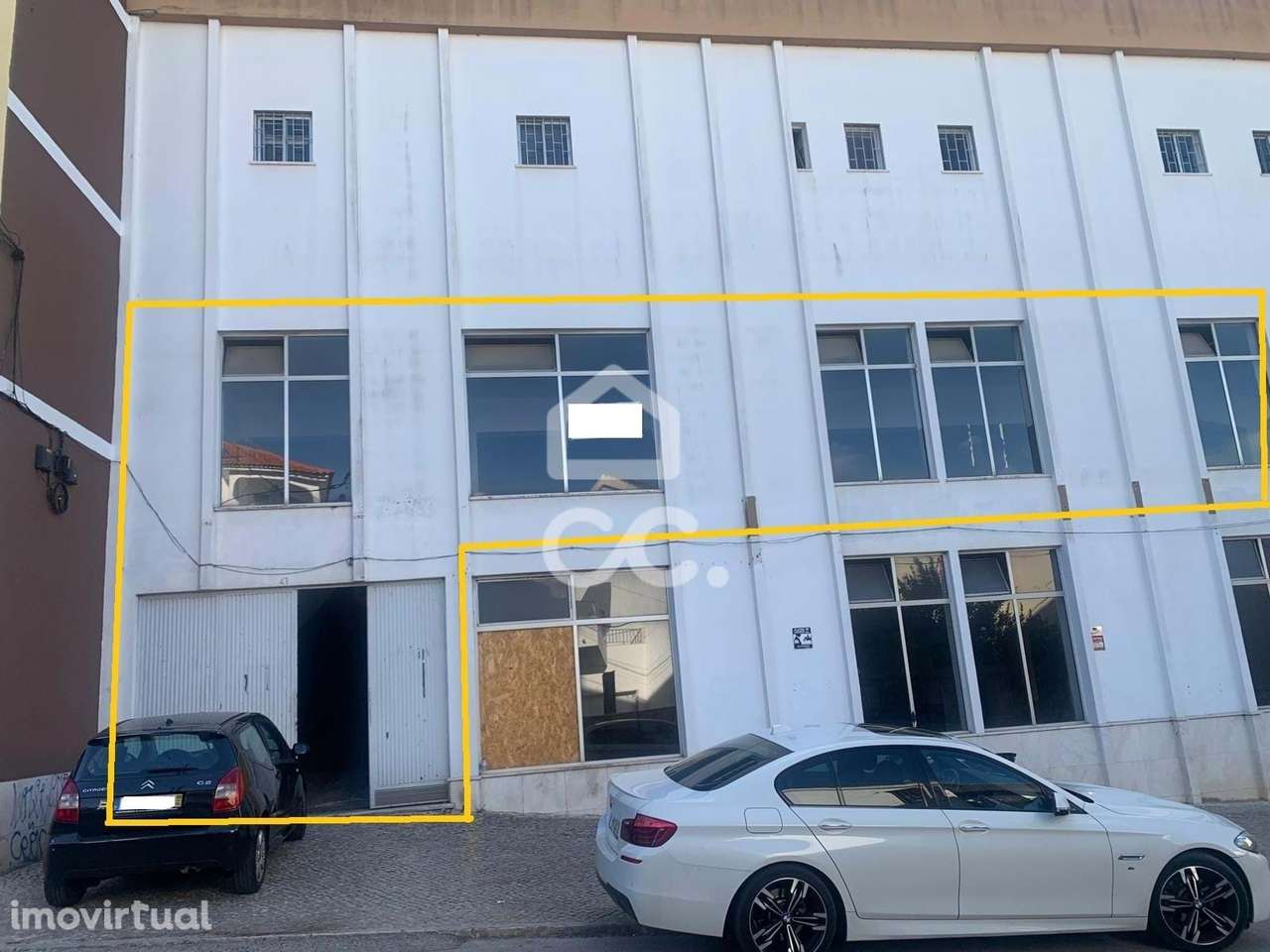 Espaço amplo, na Cruz de Pau - Grande imagem: 2/13