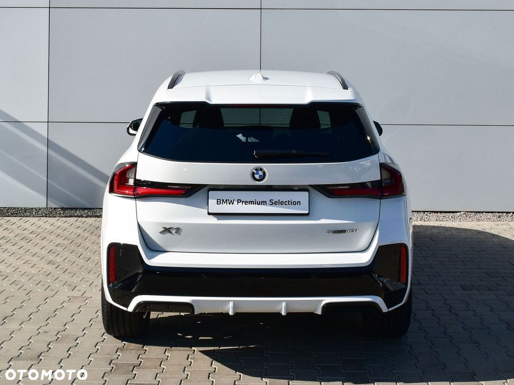 BMW X1 - 10