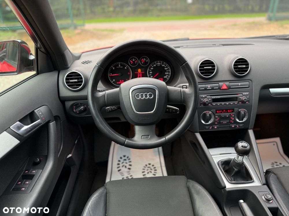 Audi A3 Sportback 2.0 TDI DPF S line Sportpaket - 23