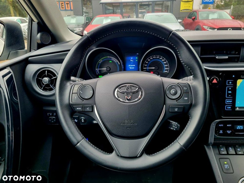 Toyota Auris Hybrid 135 Prestige - 15