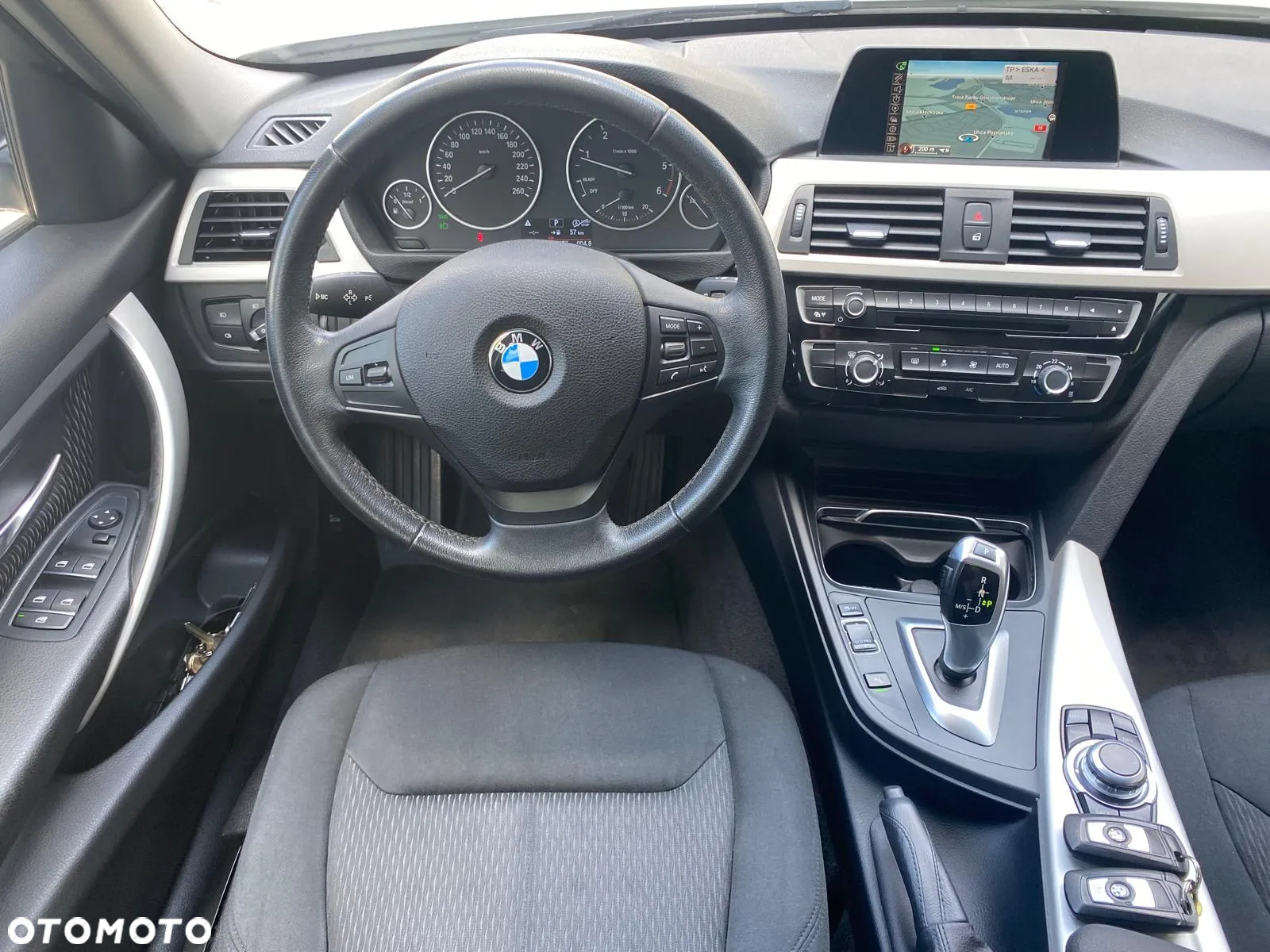 BMW Seria 3 320d Luxury Line - 27