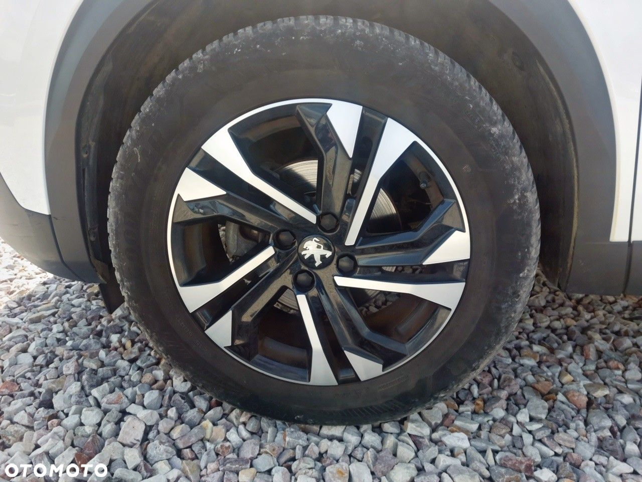Peugeot 2008 1.2 PureTech Allure Pack S&S EAT8 - 11