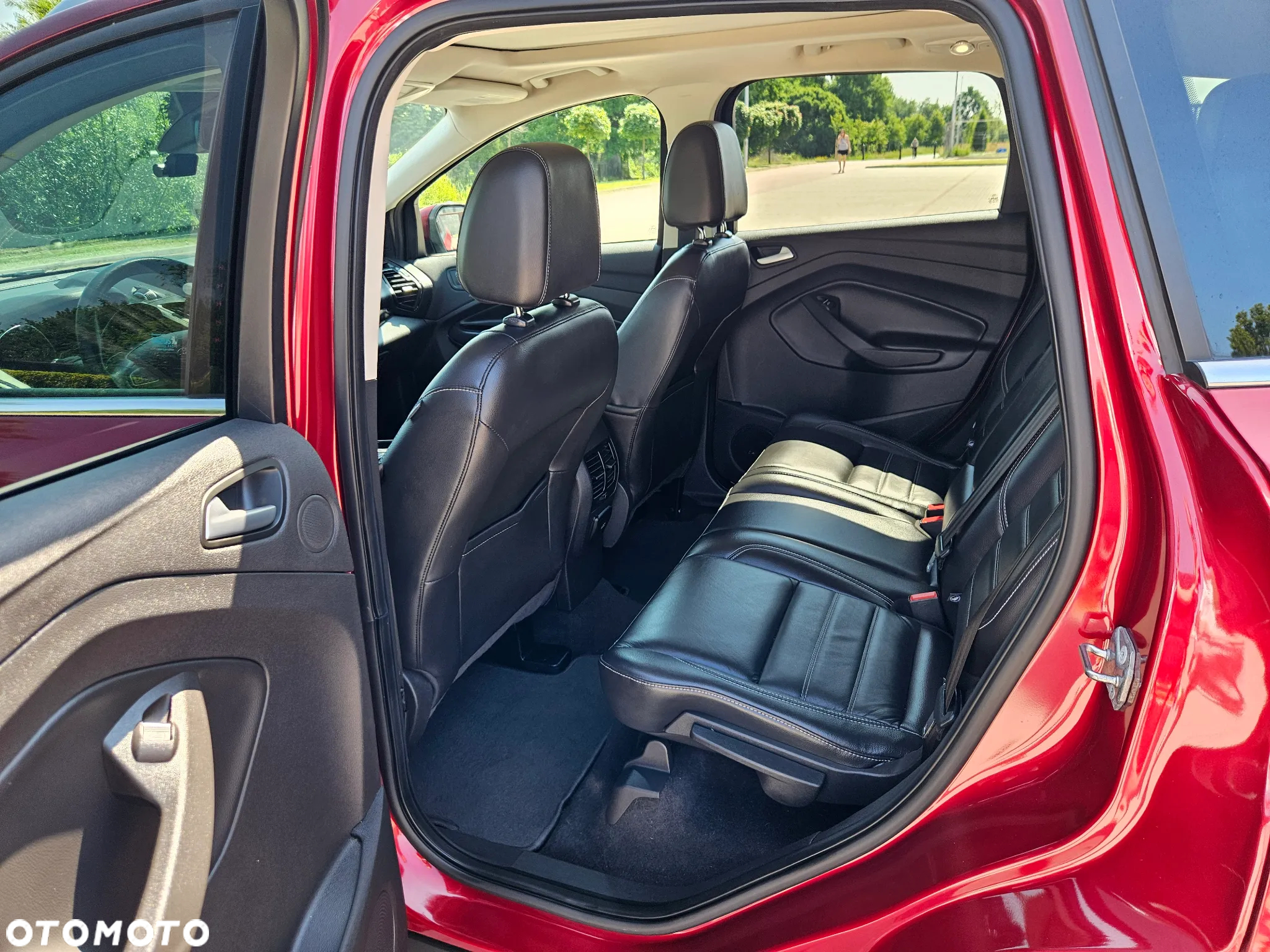 Ford Escape 2.0 EcoBoost AWD Titanium - 14