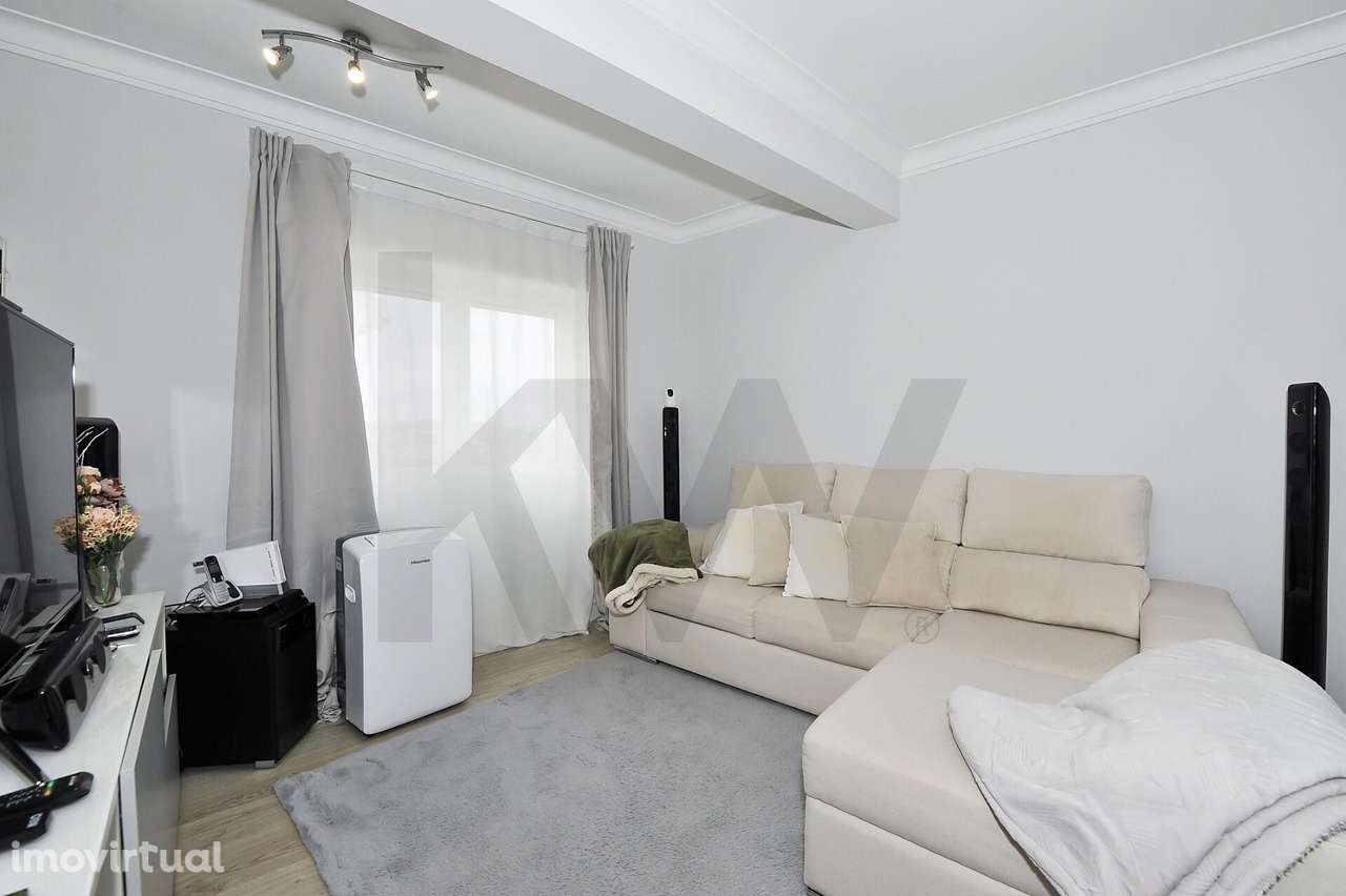 MORADIA ISOLADA T4 + T2 INDEPENDENTE | CANEÇAS | OPORTUNIDADE ÚNICA - Grande imagem: 5/57