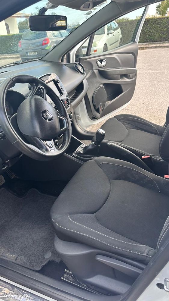 Renault Clio 0.9 TCe Limited Bi-Fuel - 11