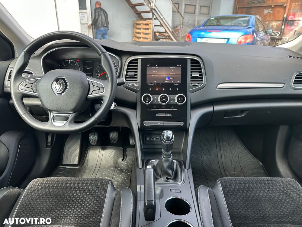 Renault Megane BLUE dCi 115 INTENS - 12