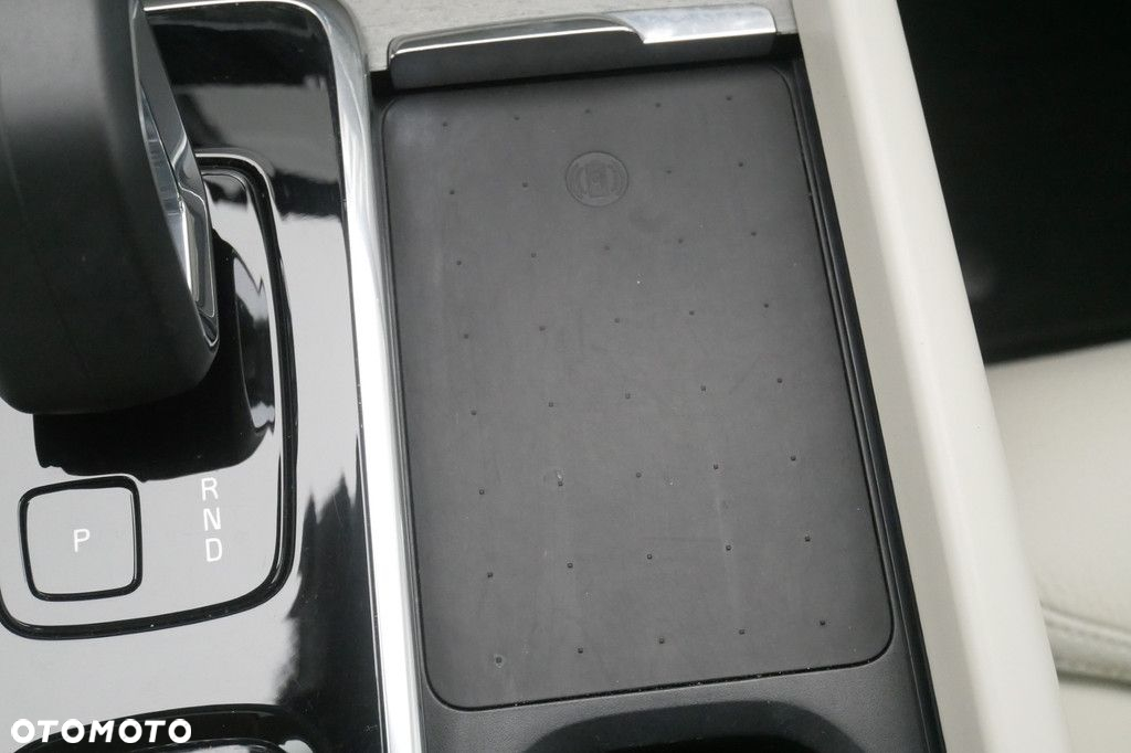 Volvo XC 60 - 24