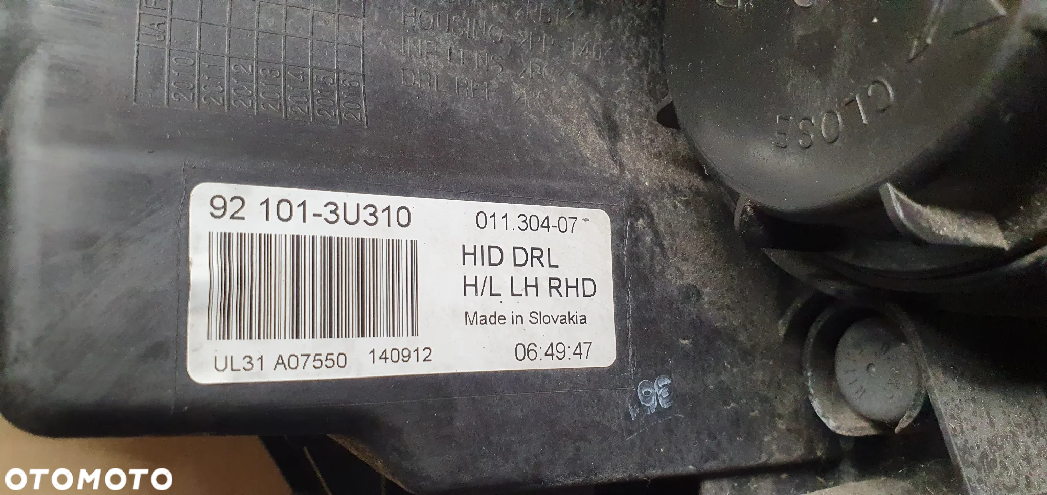 Lampa lewy przód przednia lewa XENON Kia Sportage III 3 UK 92101-3U310 - 11