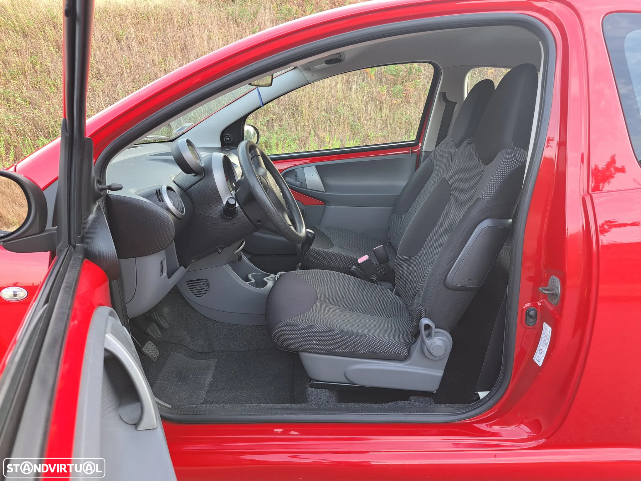 Toyota Aygo 1.0 Plus - 12