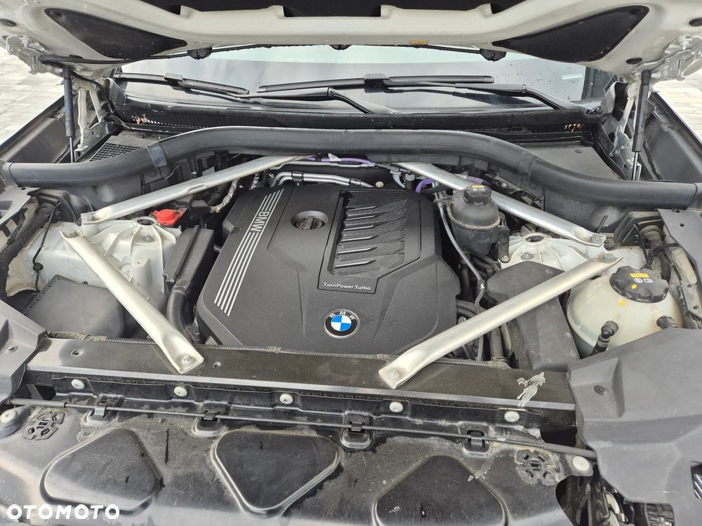 BMW X6 xDrive40i - 10