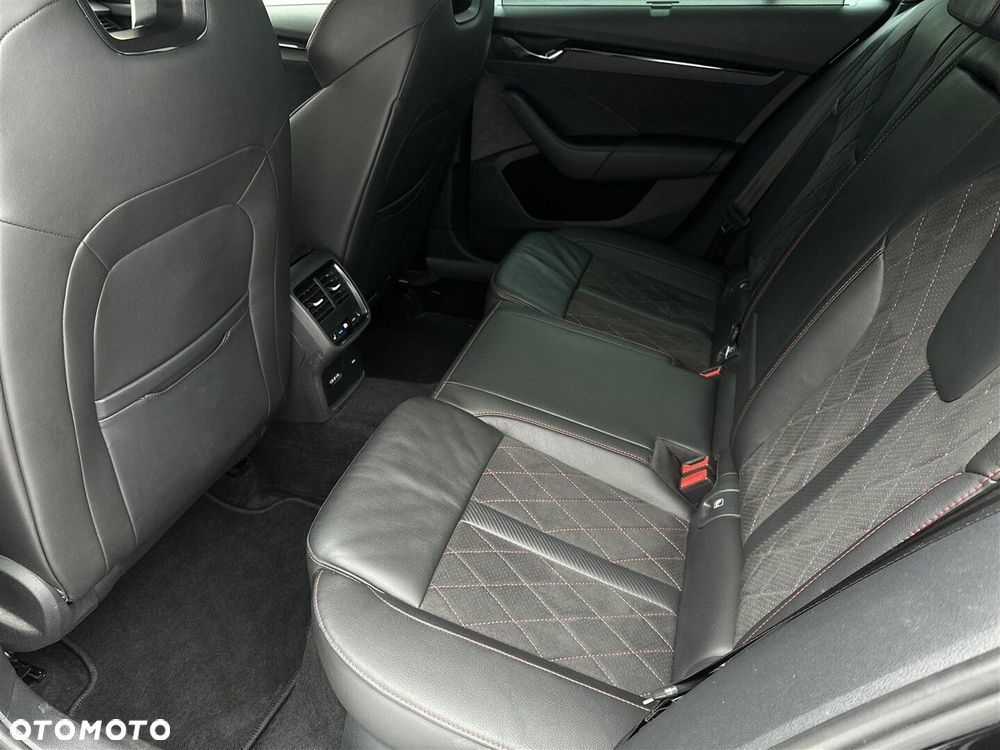 Skoda Octavia 2.0 TDI 4x4 RS DSG - 13