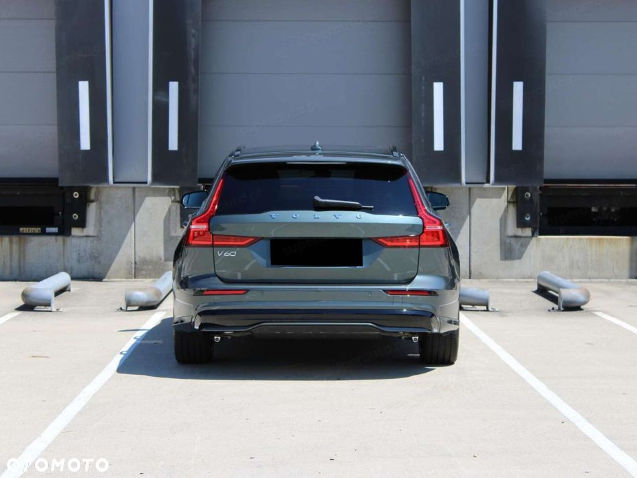 Volvo V60 B4 B Ultra Dark - 3
