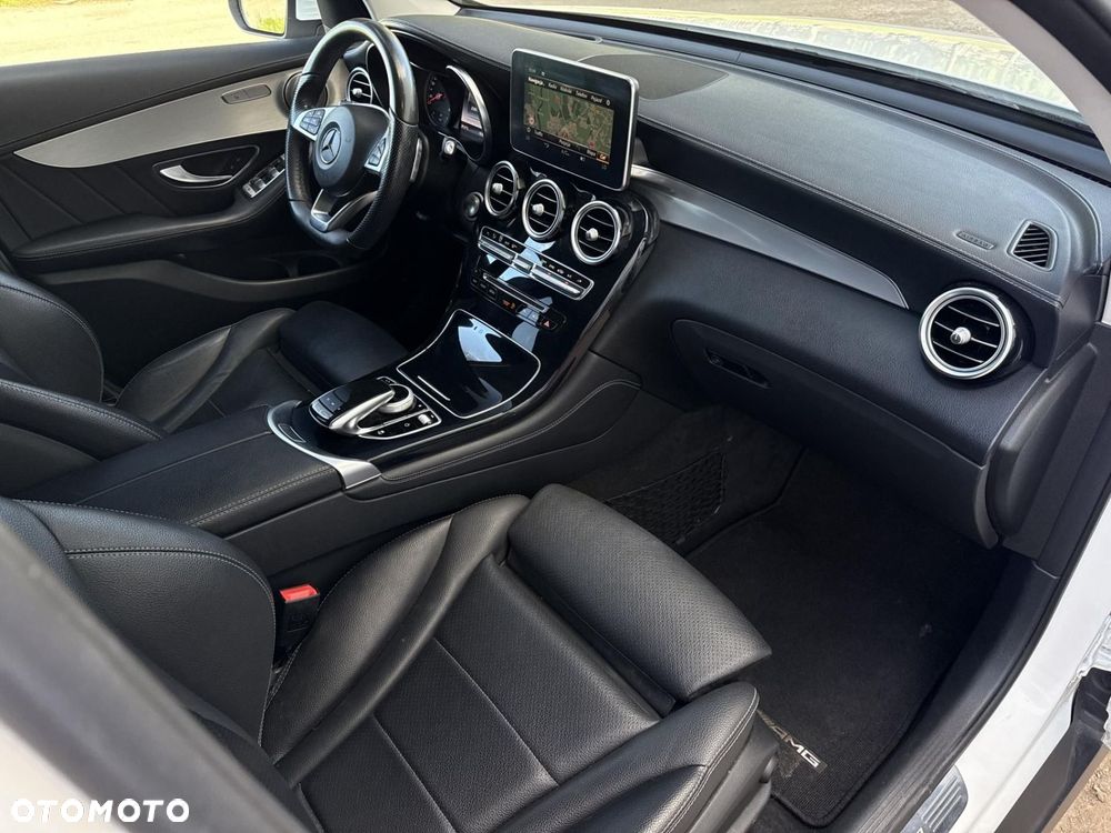 Mercedes-Benz GLC - 25