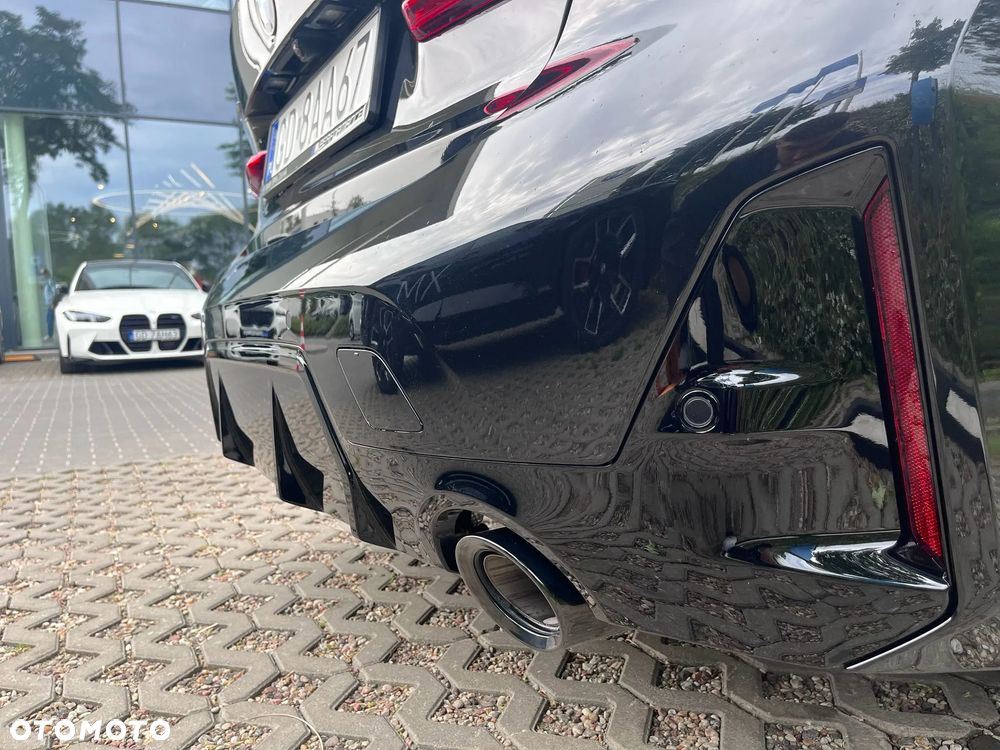 BMW Seria 3 320d xDrive mHEV - 38
