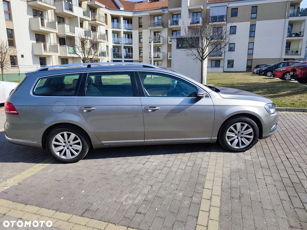 Volkswagen Passat 1.6 TDI BlueMotion Technology Comfortline - 2