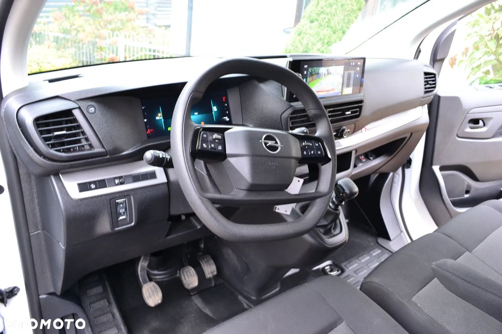 Opel Vivaro - 28