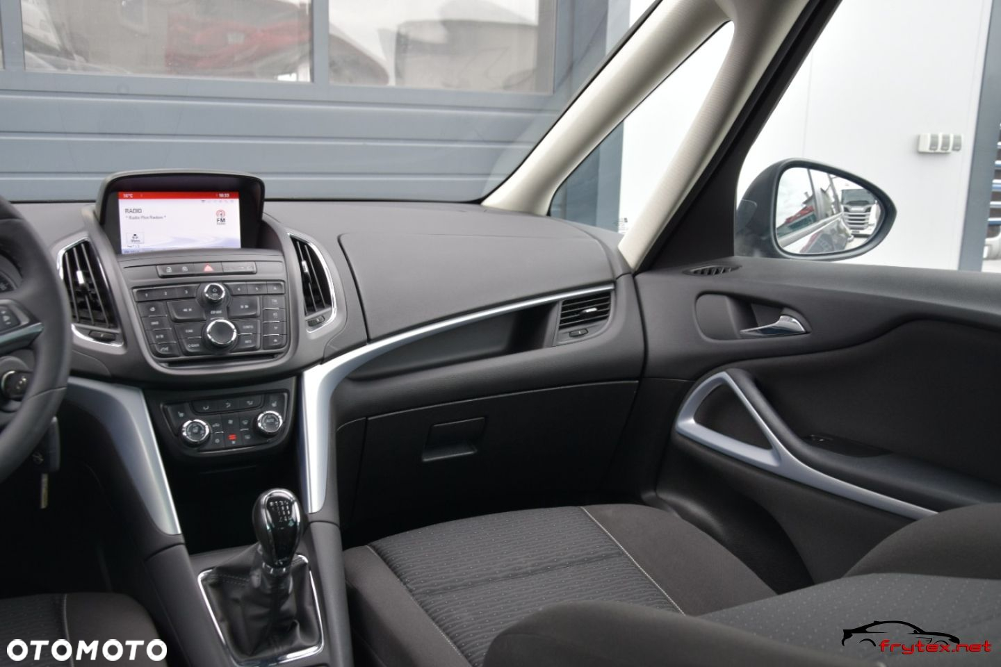 Opel Zafira - 25