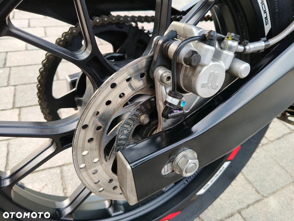 Aprilia Tuono - 21