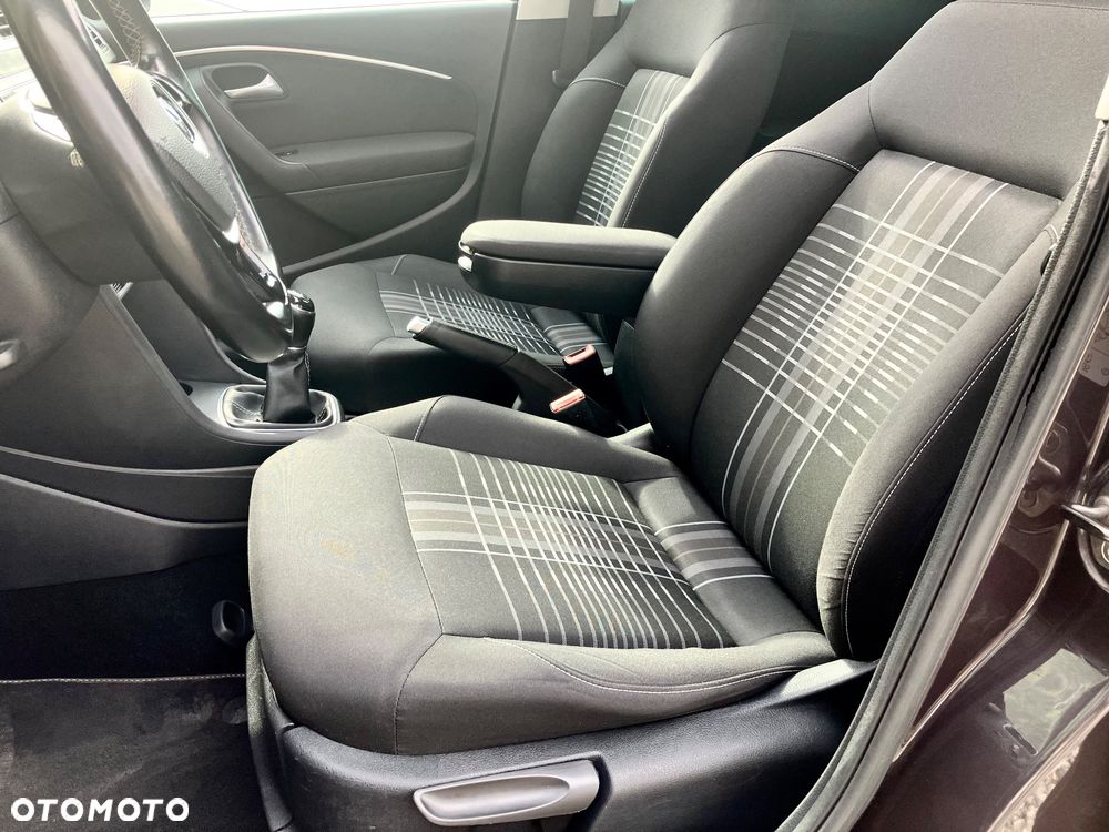 Volkswagen Polo 1.0 (Blue Motion Technology) Comfortline - 17